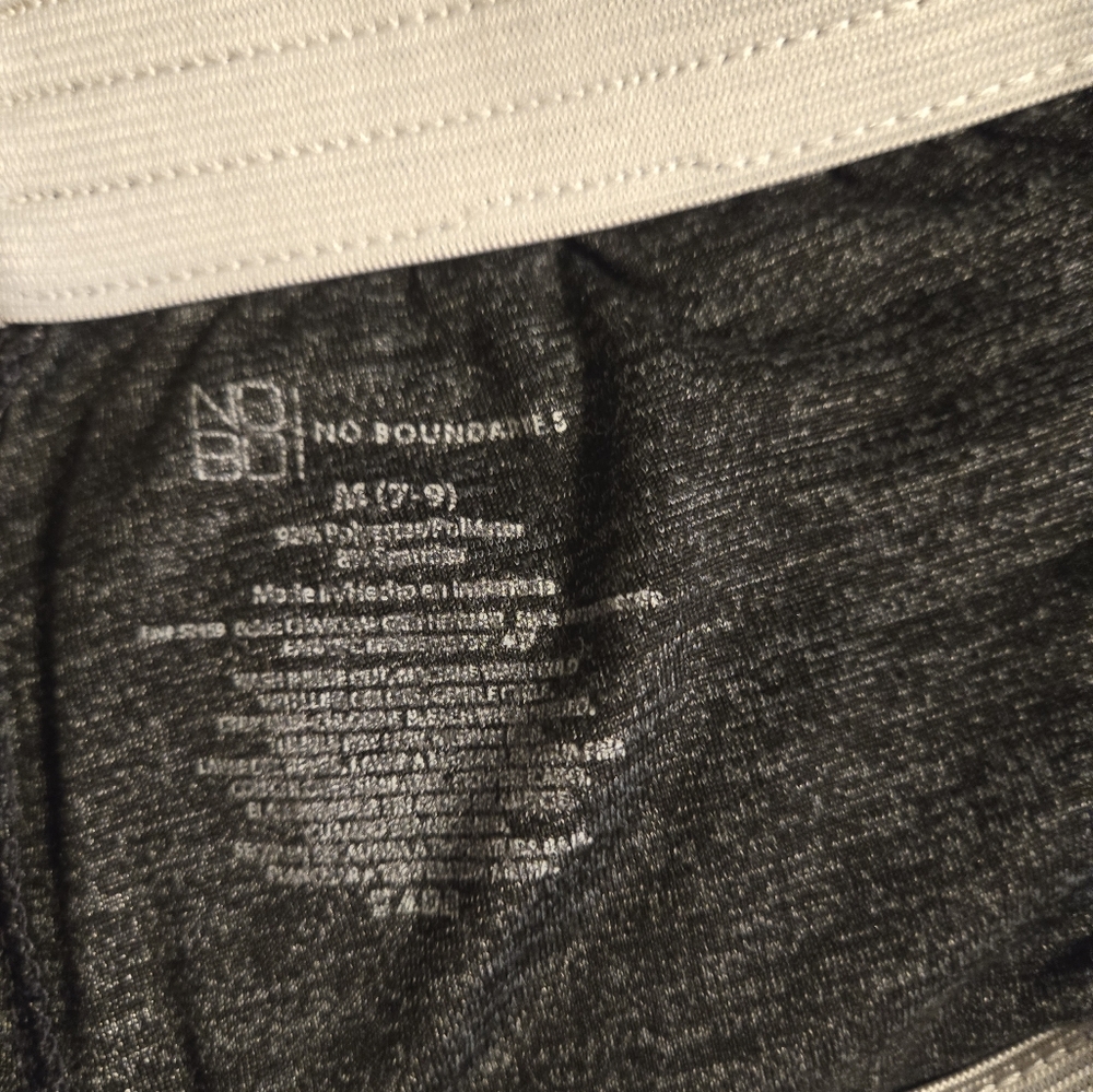 Shorts - Picture 3 of 3